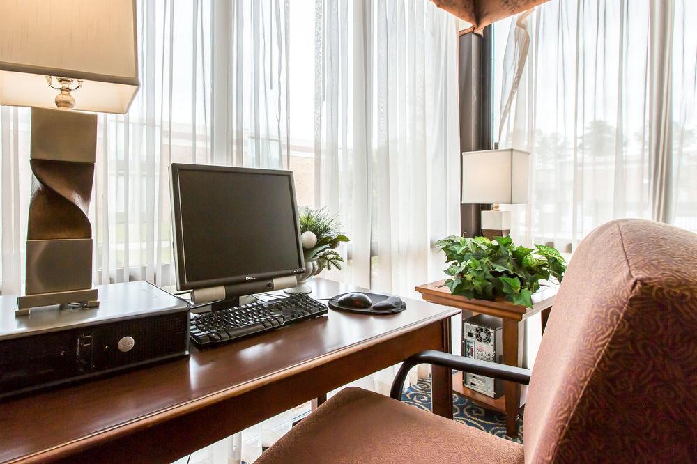 Days Inn By Wyndham Havelock Bagian luar foto