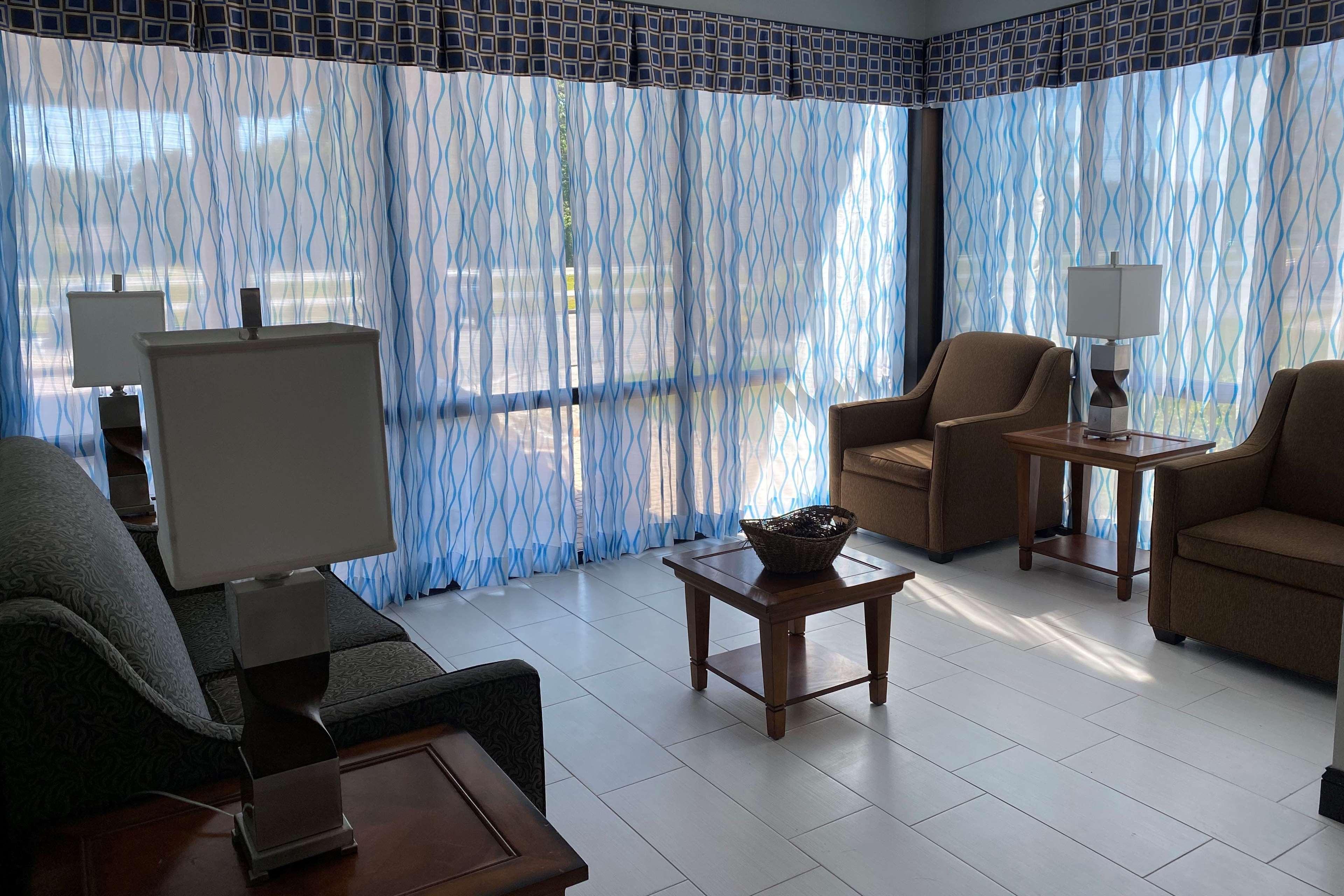 Days Inn By Wyndham Havelock Bagian luar foto