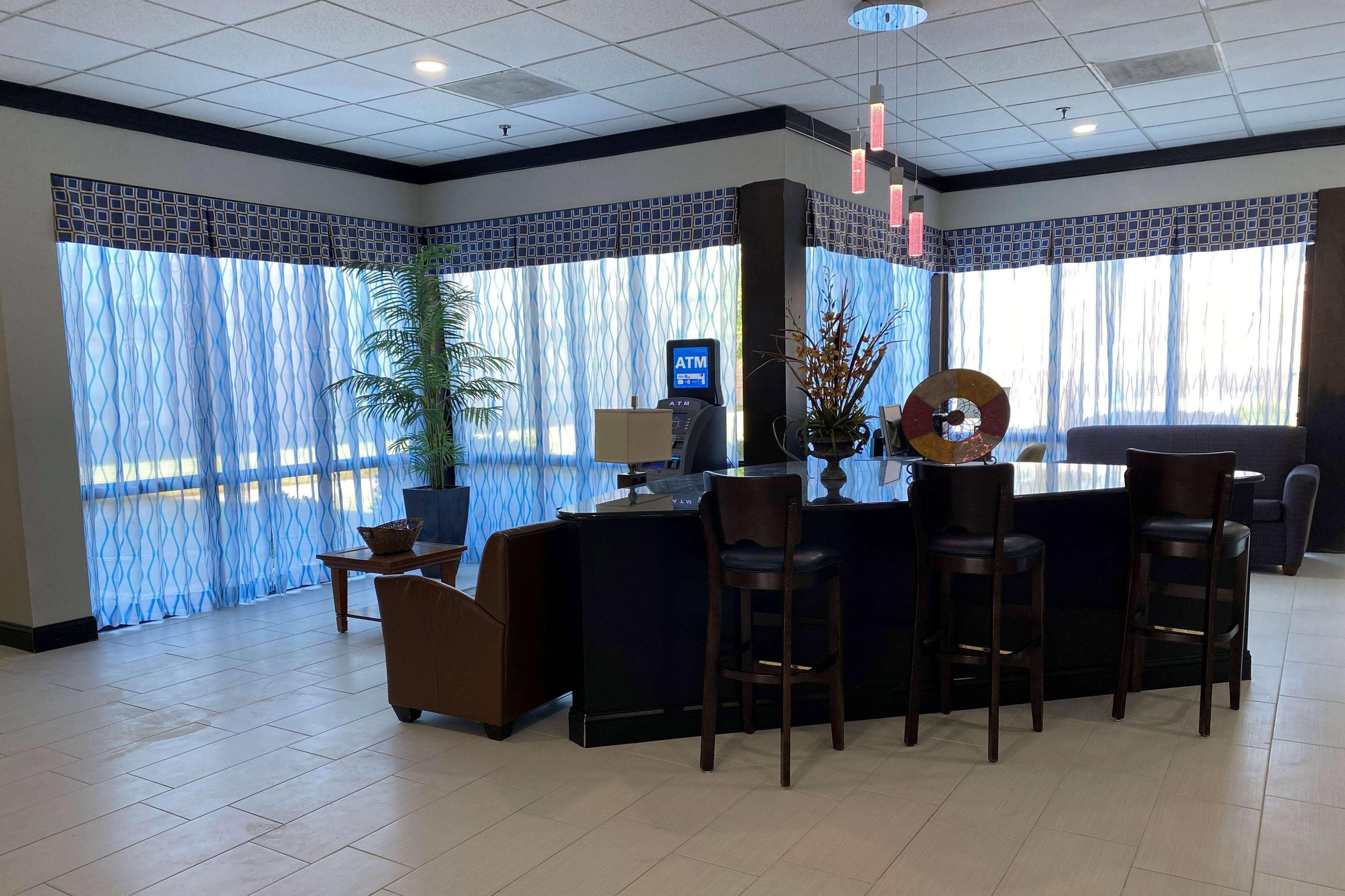 Days Inn By Wyndham Havelock Bagian luar foto