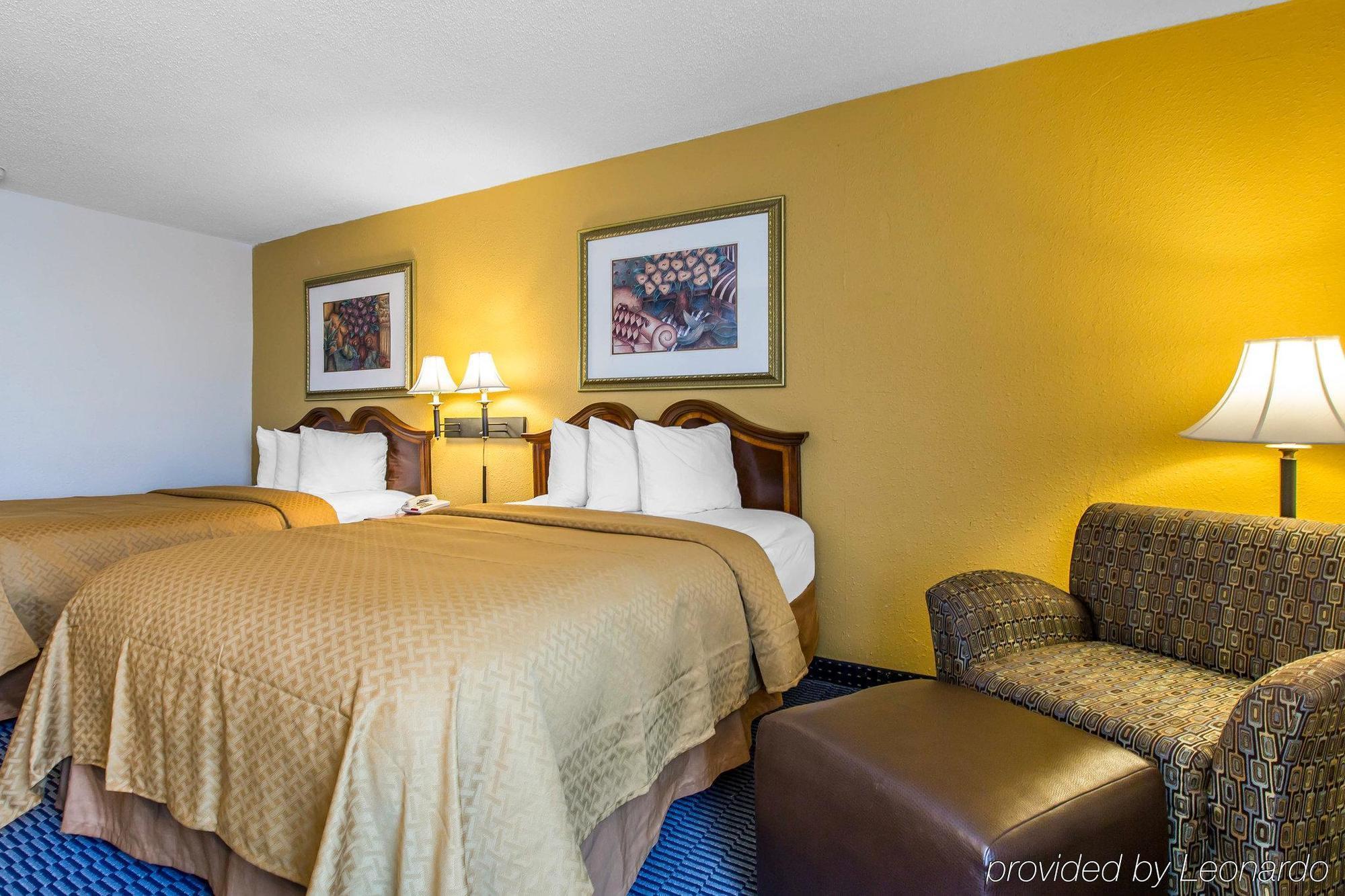 Days Inn By Wyndham Havelock Bagian luar foto